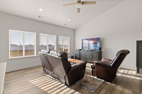 Tiny photo for 352 S 4350 W, Ogden, UT 84404 (MLS # 2134870)