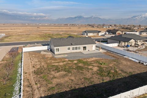 Tiny photo for 352 S 4350 W, Ogden, UT 84404 (MLS # 2134870)