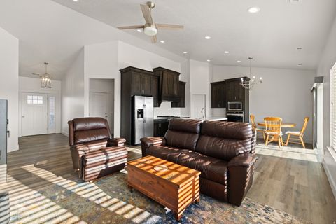 Tiny photo for 352 S 4350 W, Ogden, UT 84404 (MLS # 2134870)