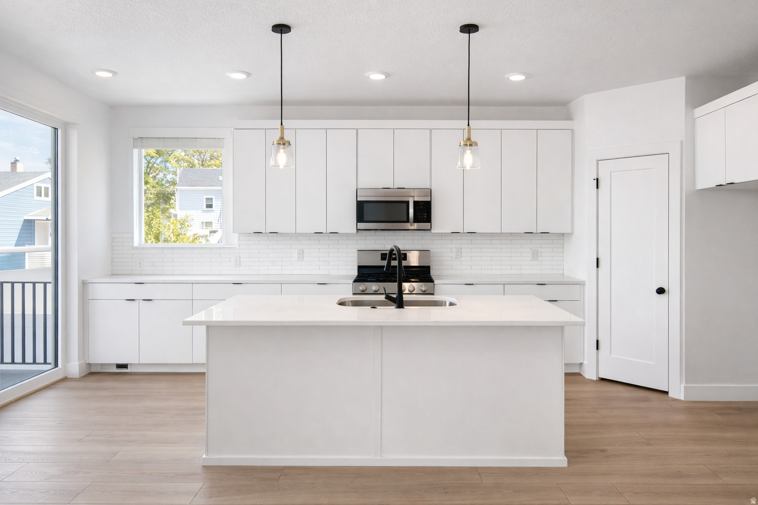 TRAILSIDE RESERVE - Residential