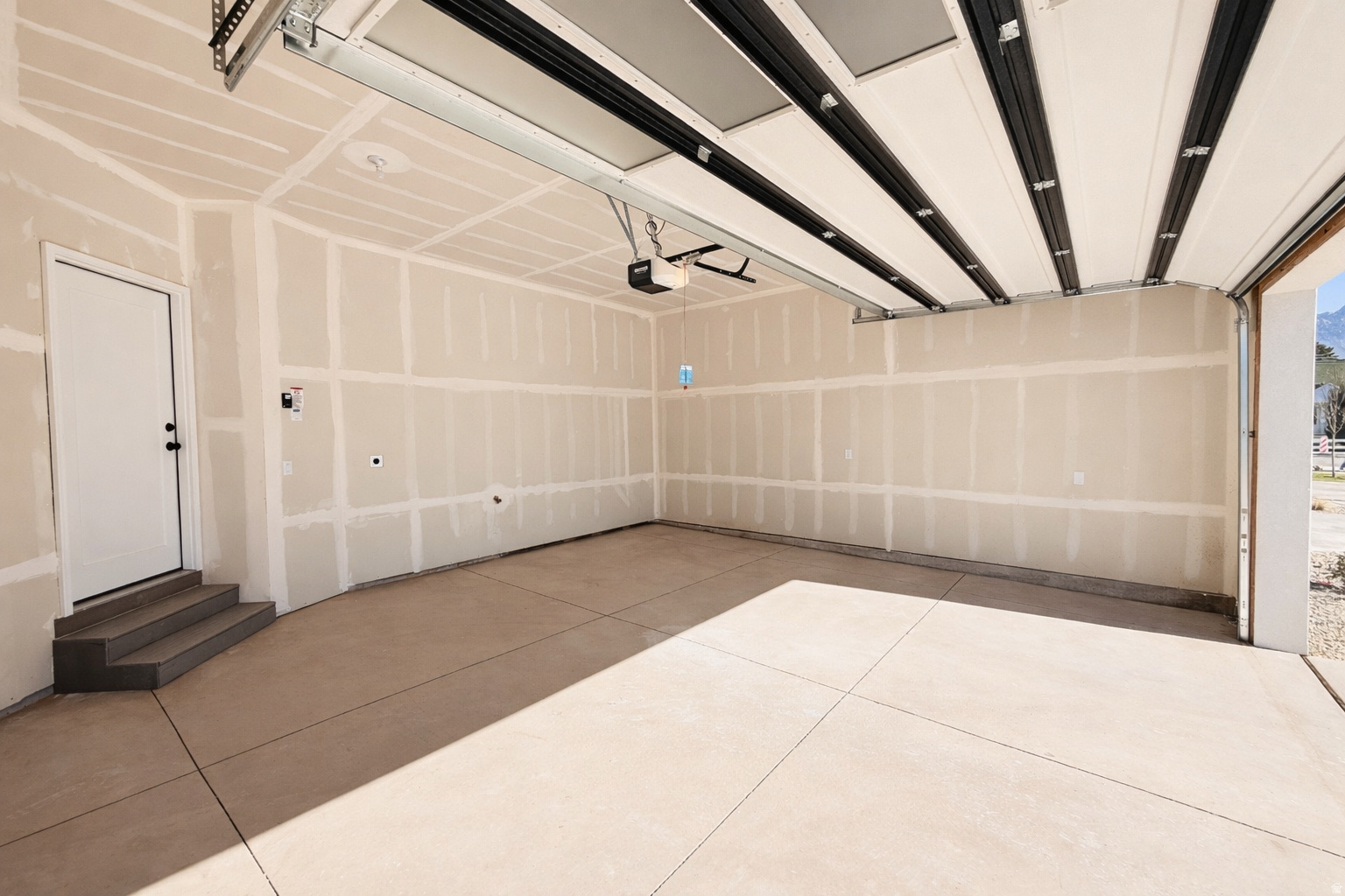 TRAILSIDE RESERVE - Residential