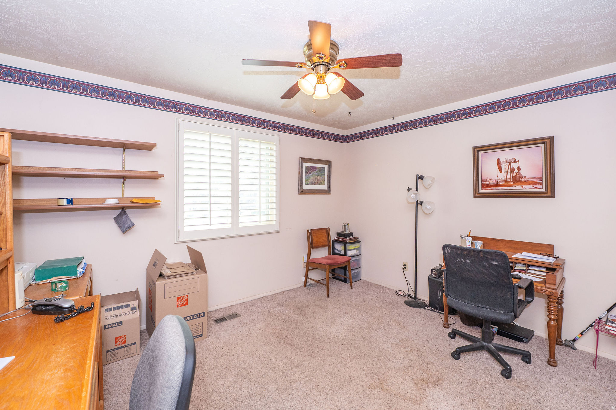 COUNTRY OAKS - Residential