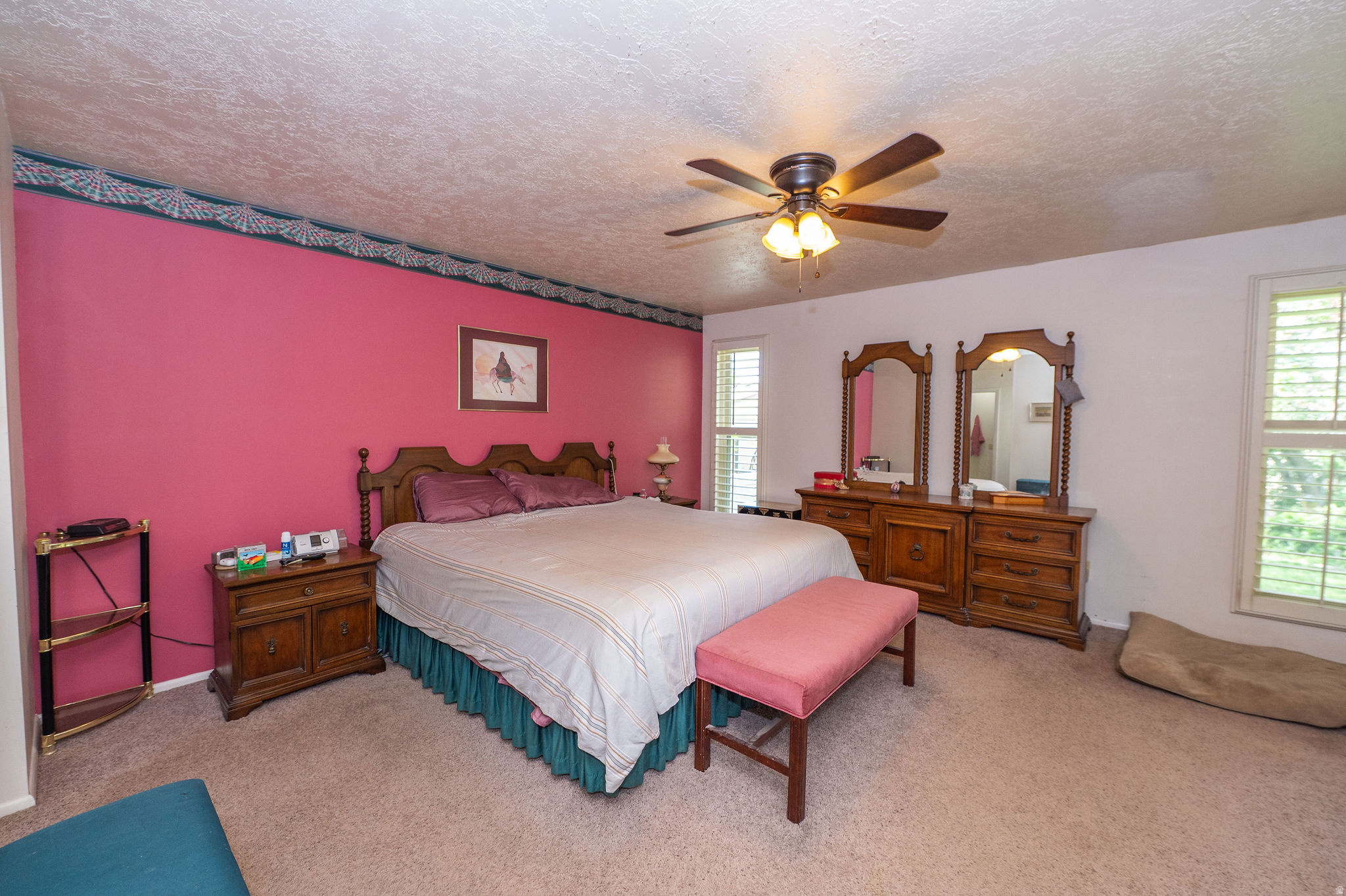 COUNTRY OAKS - Residential