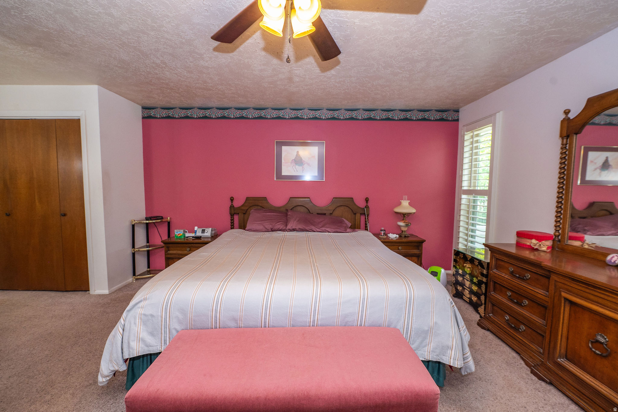 COUNTRY OAKS - Residential