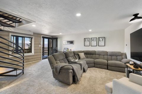 Tiny photo for 333 BERN WAY, Midway, UT 84049 (MLS # 2146079)