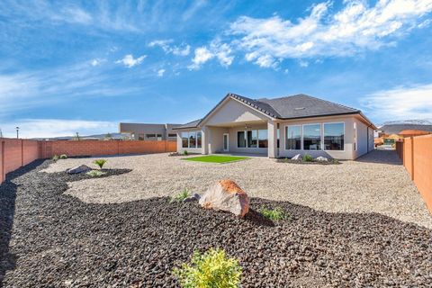 Tiny photo for 915 S 170 E, Ivins, UT 84738 (MLS # 2139182)