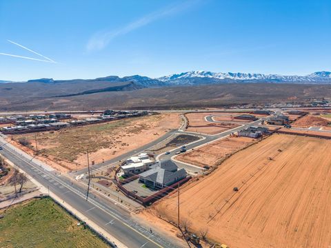 Tiny photo for 915 S 170 E, Ivins, UT 84738 (MLS # 2139182)