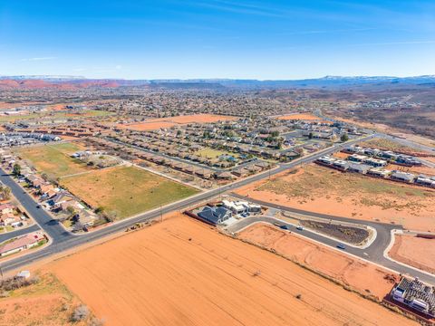 Tiny photo for 915 S 170 E, Ivins, UT 84738 (MLS # 2139182)