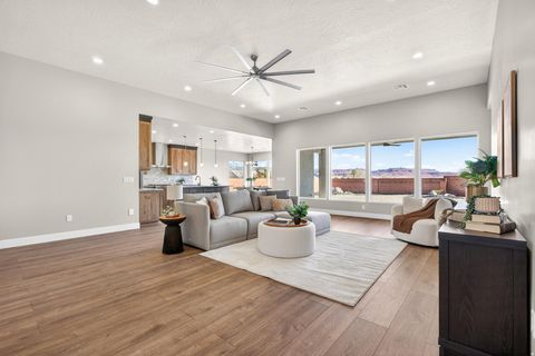 Tiny photo for 915 S 170 E, Ivins, UT 84738 (MLS # 2139182)