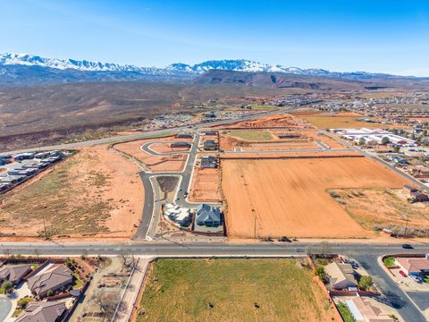 Tiny photo for 915 S 170 E, Ivins, UT 84738 (MLS # 2139182)