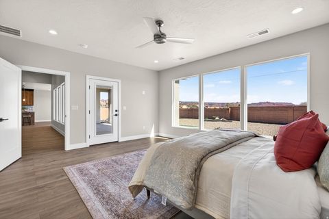 Tiny photo for 915 S 170 E, Ivins, UT 84738 (MLS # 2139182)