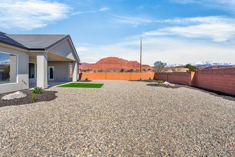 Tiny photo for 915 S 170 E, Ivins, UT 84738 (MLS # 2139182)