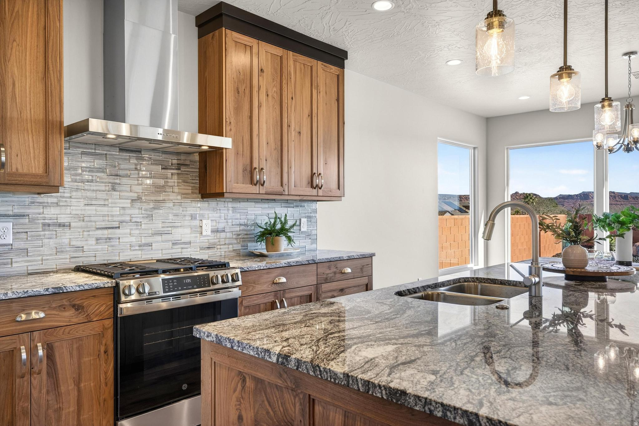 BLACK STONE - Residential