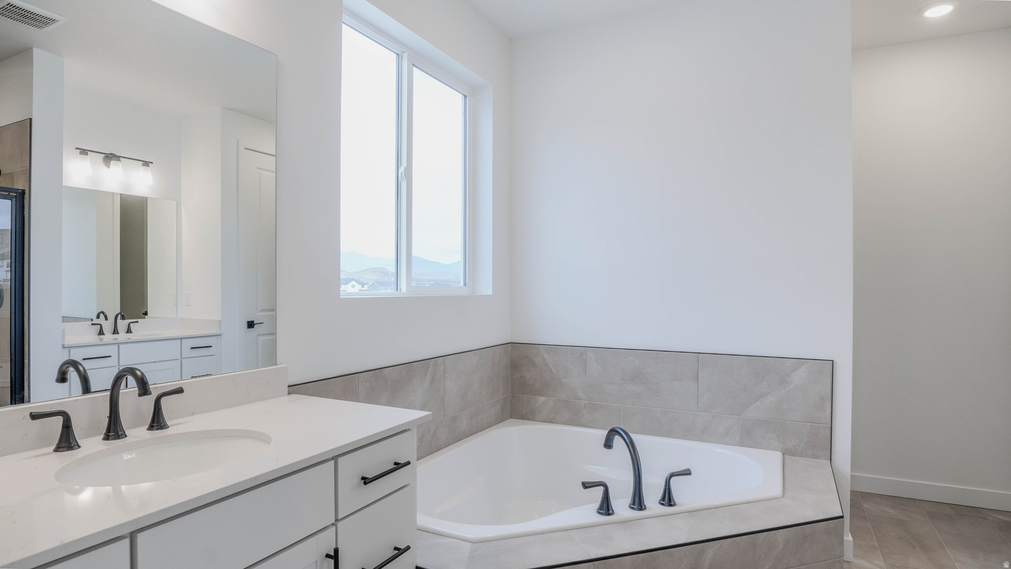 CANTON RIDGE - Residential