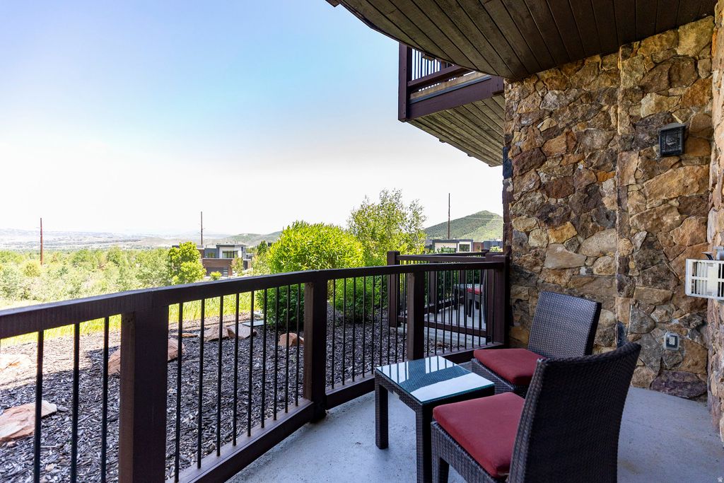 Photo of 2100 W FROSTWOOD BLVD #3164, Park City, UT 84098 (MLS # 2126031)