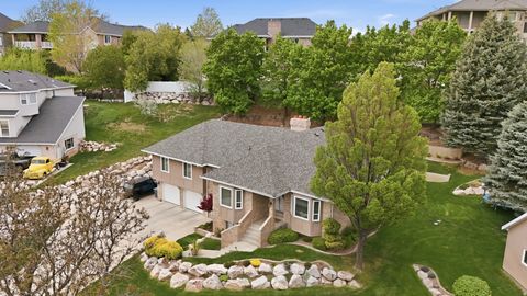 Tiny photo for 1052 E 5900 S, South Ogden, UT 84405 (MLS # 2152661)