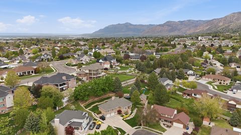 Tiny photo for 1052 E 5900 S, South Ogden, UT 84405 (MLS # 2152661)