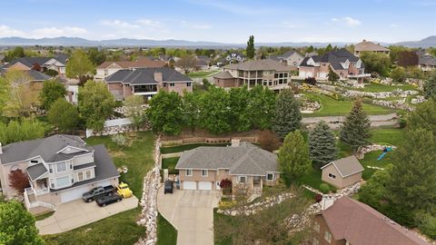 Tiny photo for 1052 E 5900 S, South Ogden, UT 84405 (MLS # 2152661)