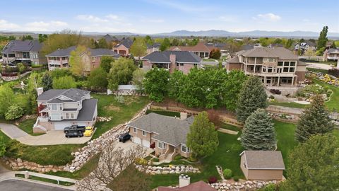 Tiny photo for 1052 E 5900 S, South Ogden, UT 84405 (MLS # 2152661)