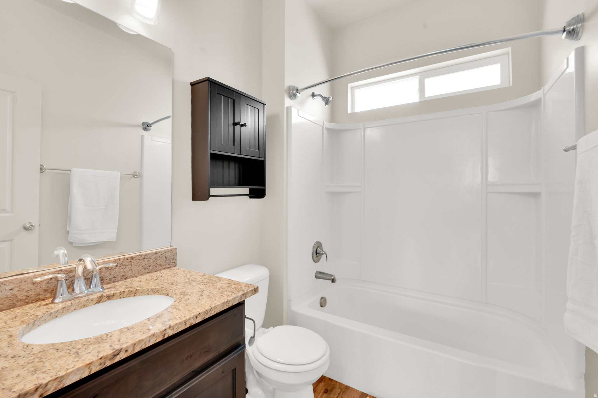 MARKETPLACE IN INDEN - Residential