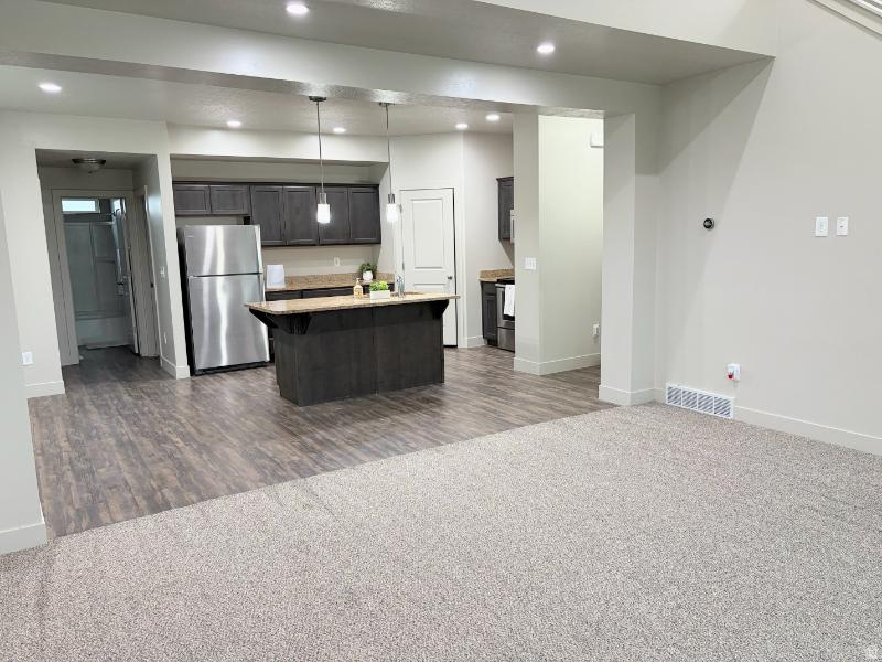 MARKETPLACE IN INDEN - Residential