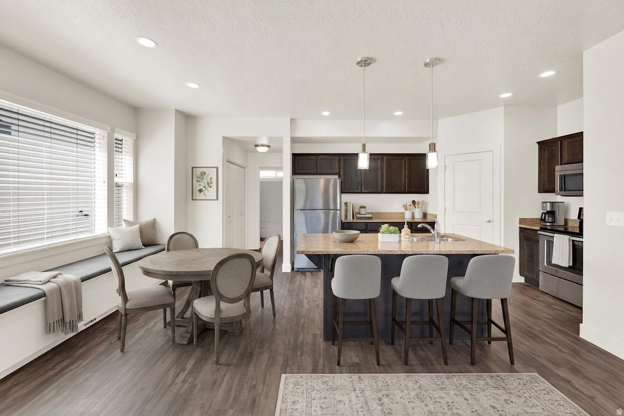 MARKETPLACE IN INDEN - Residential