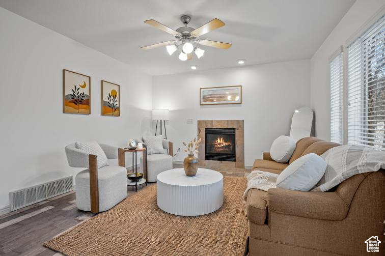 HIGHLAND HEIGHTS PUD - Residential Lease