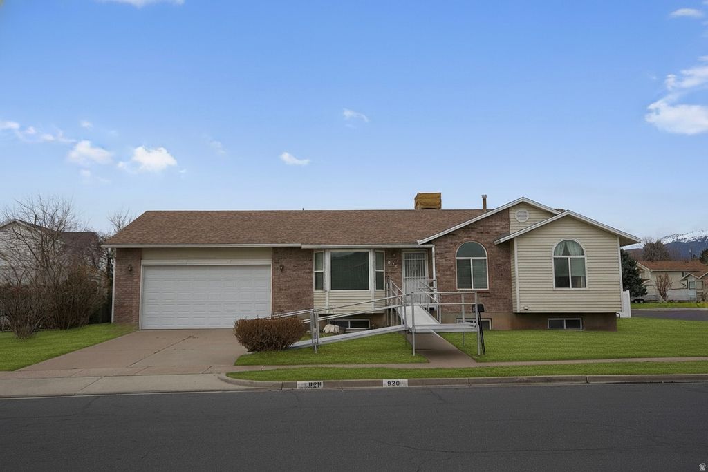 Photo of 820 W 2350 N, Layton, UT 84041 (MLS # 2140498)