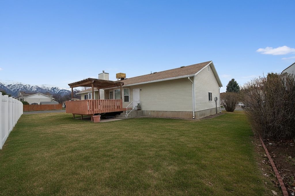 Photo of 820 W 2350 N, Layton, UT 84041 (MLS # 2140498)