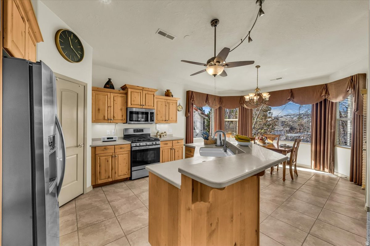 EMERALD SPRINGS TOWNHOMES - Residential