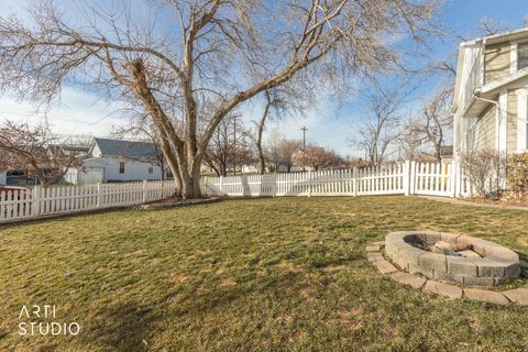 Tiny photo for 285 W CENTER ST, Kaysville, UT 84037 (MLS # 2133895)