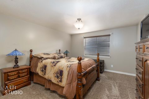Tiny photo for 285 W CENTER ST, Kaysville, UT 84037 (MLS # 2133895)