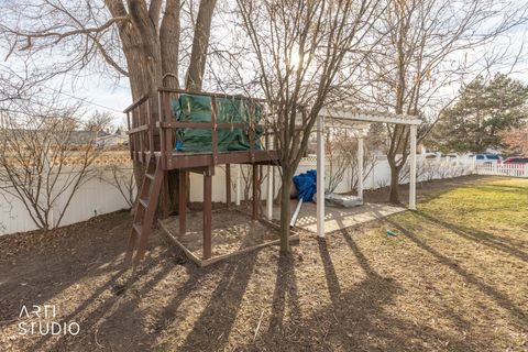 Tiny photo for 285 W CENTER ST, Kaysville, UT 84037 (MLS # 2133895)