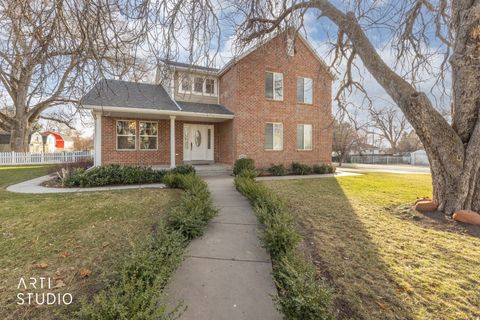Tiny photo for 285 W CENTER ST, Kaysville, UT 84037 (MLS # 2133895)