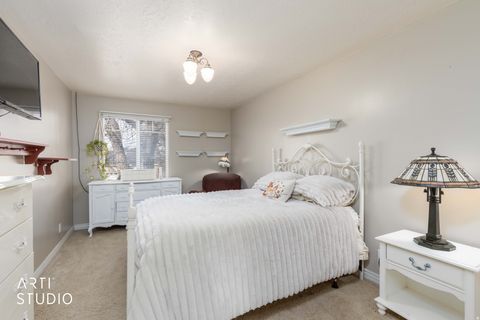 Tiny photo for 285 W CENTER ST, Kaysville, UT 84037 (MLS # 2133895)