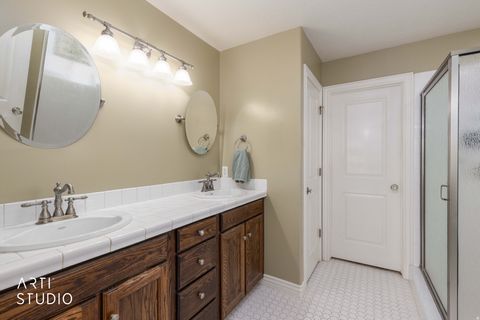 Tiny photo for 285 W CENTER ST, Kaysville, UT 84037 (MLS # 2133895)