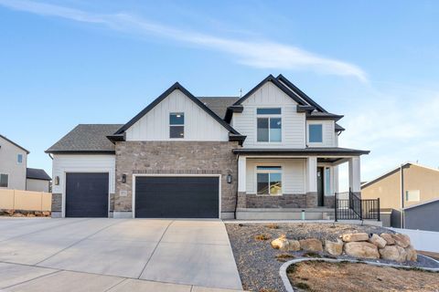 Photo of 1537 S LUKAS LN, Saratoga Springs, UT 84045 (MLS # 2135001)