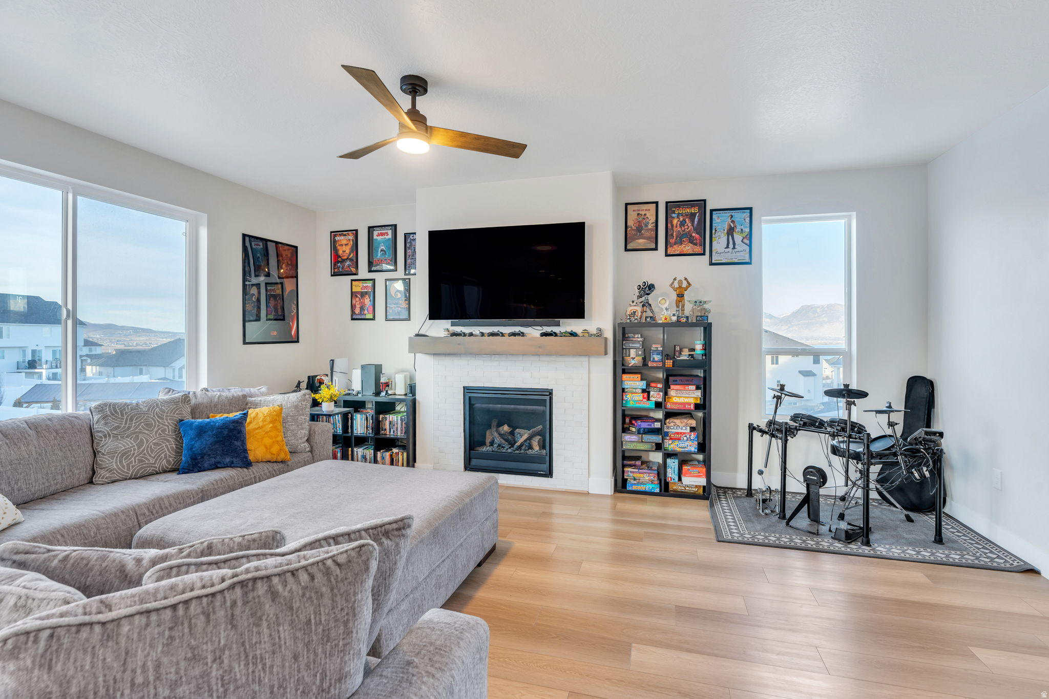 SARATOGA HILLS - Residential