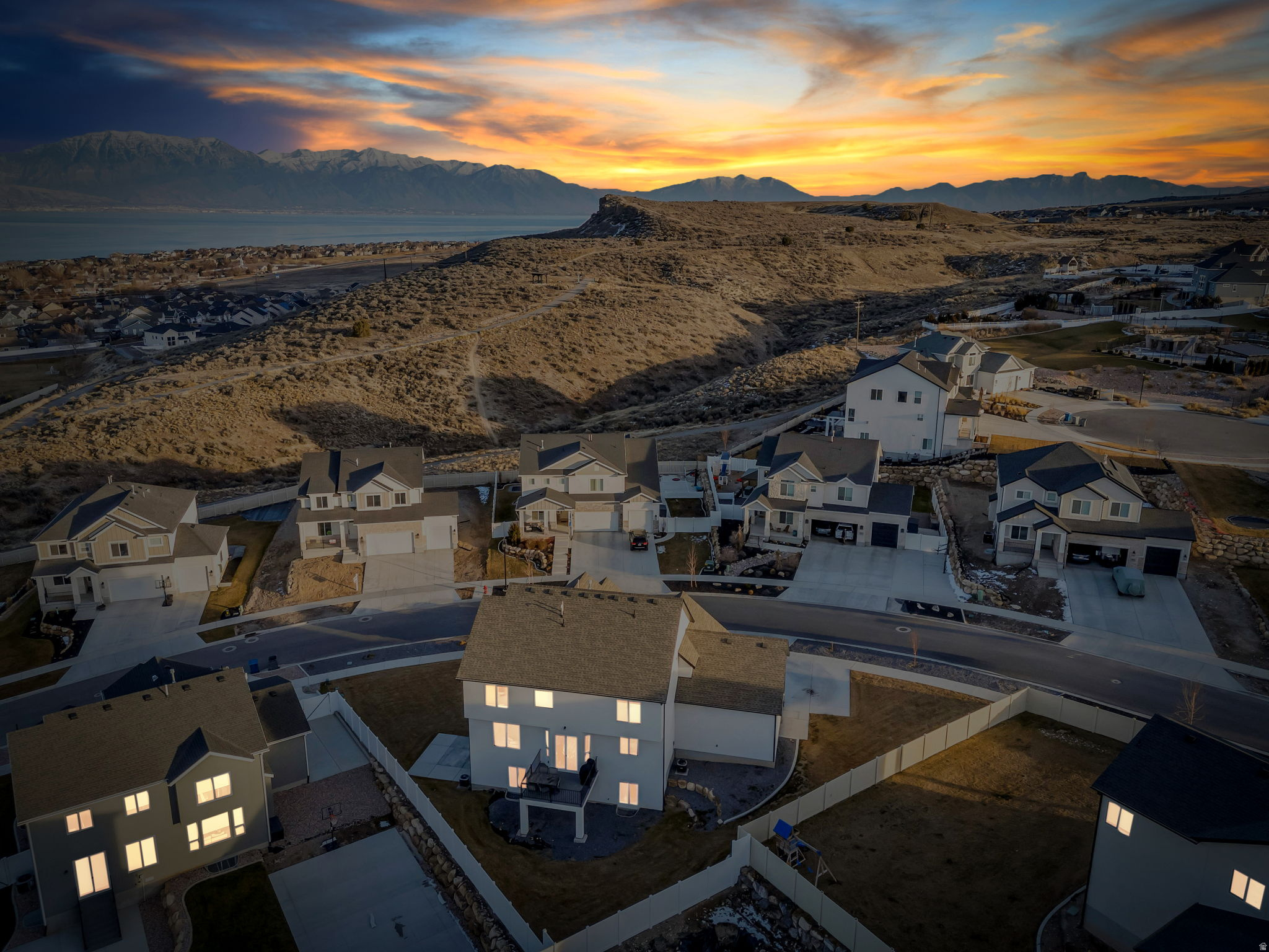 SARATOGA HILLS - Residential