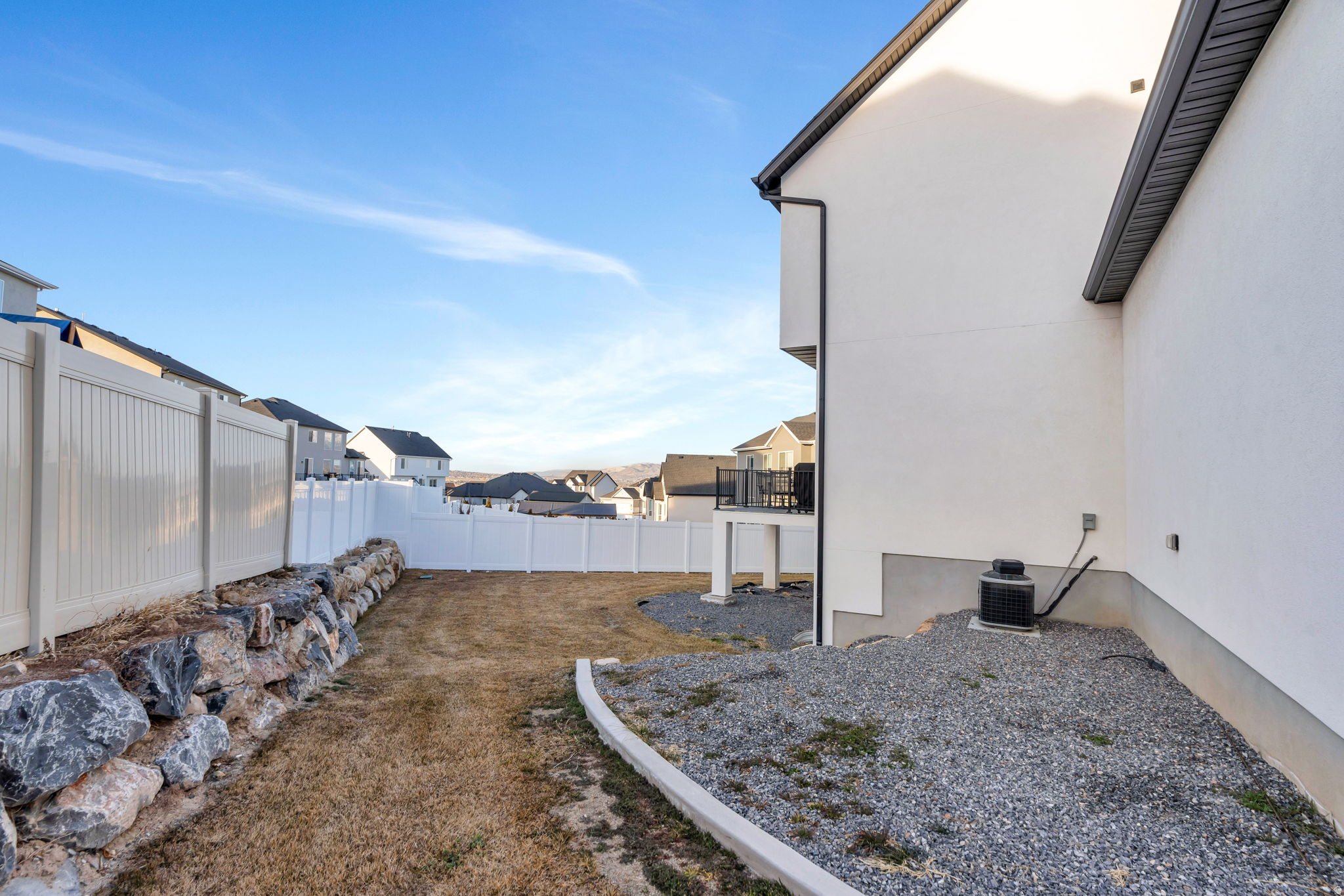 SARATOGA HILLS - Residential