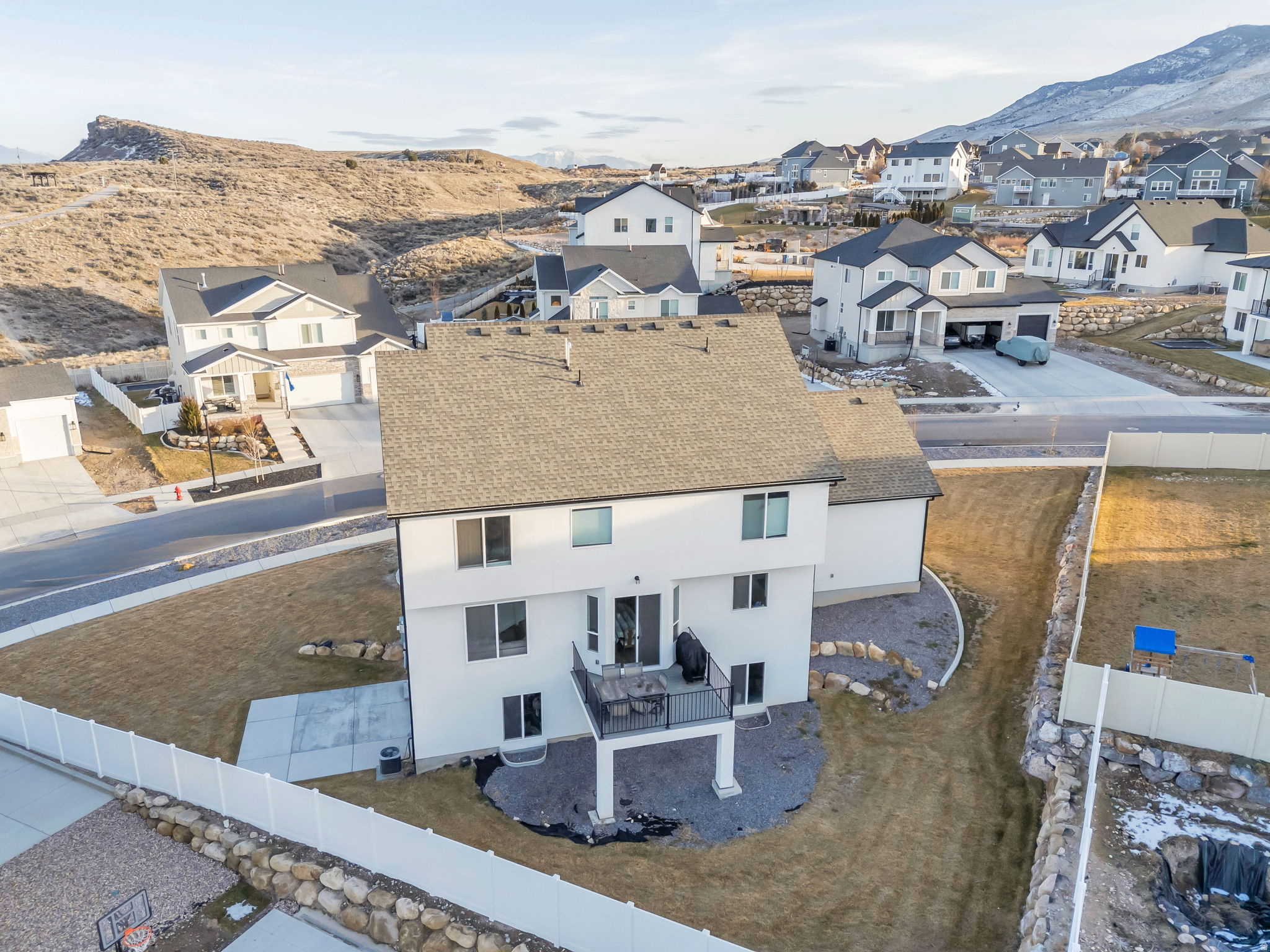 SARATOGA HILLS - Residential