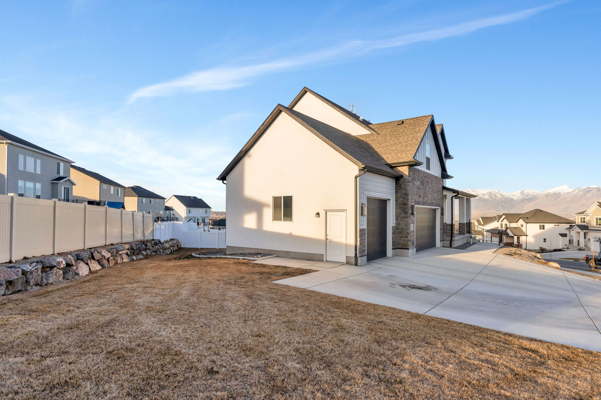 SARATOGA HILLS - Residential