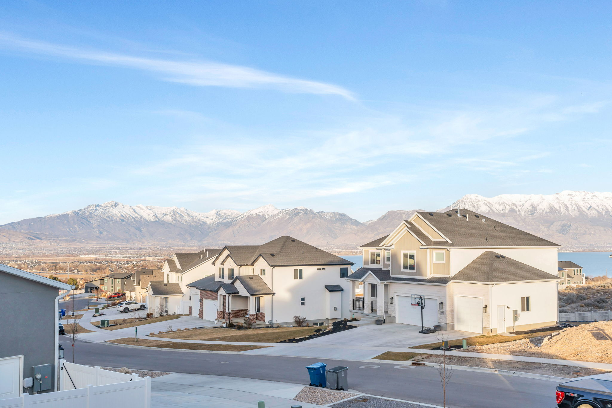 SARATOGA HILLS - Residential