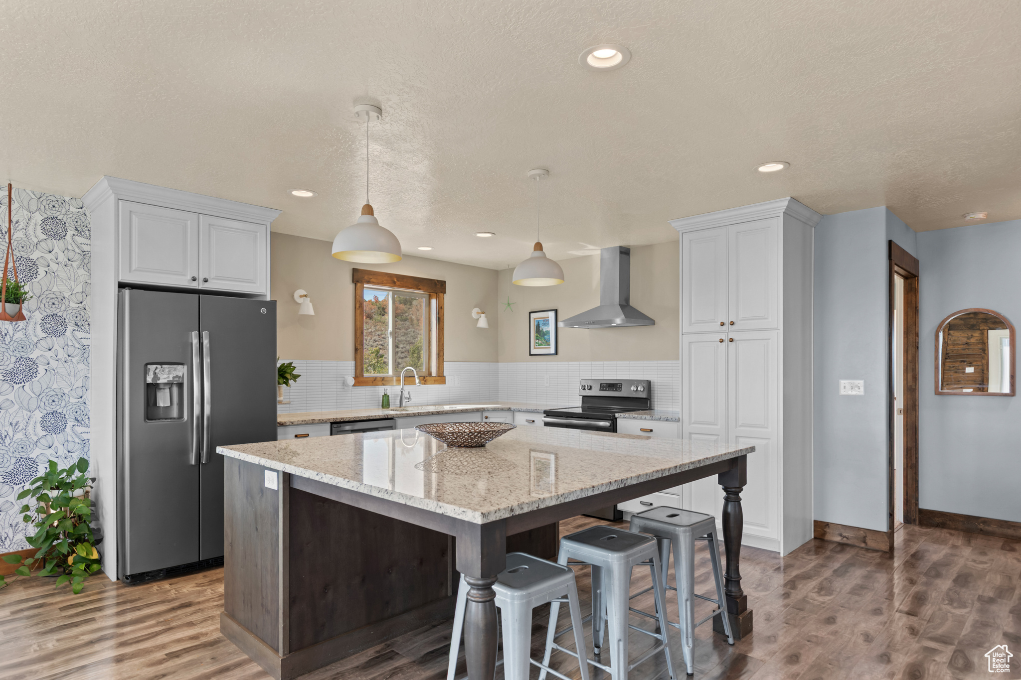 SWEETWATER PARK SUB 5 LOT 27 - Residential