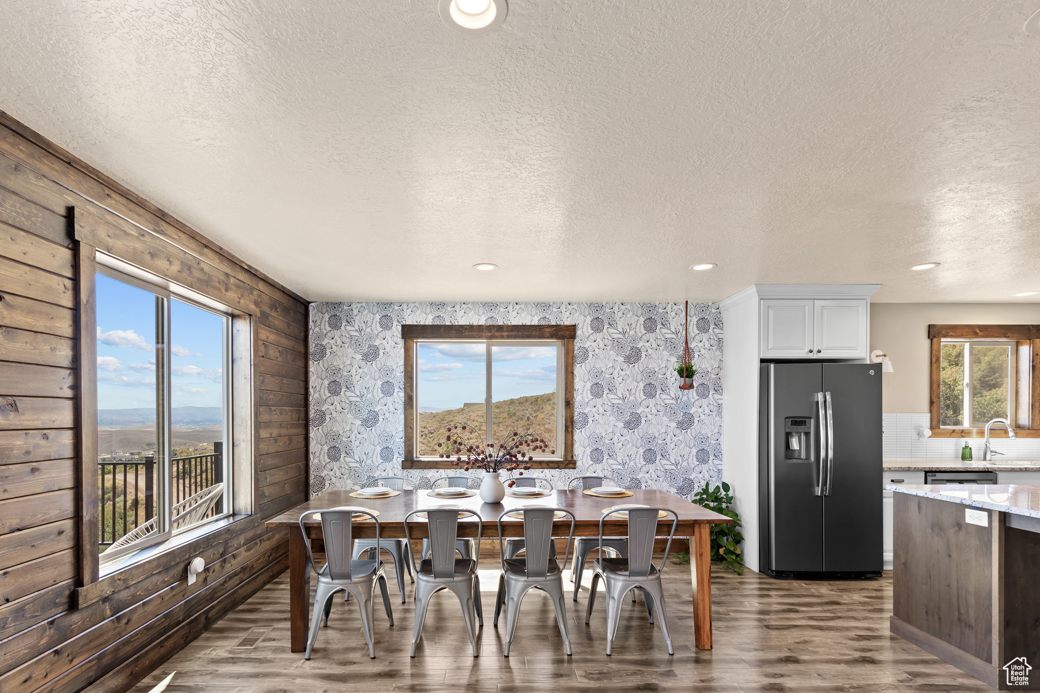 SWEETWATER PARK SUB 5 LOT 27 - Residential