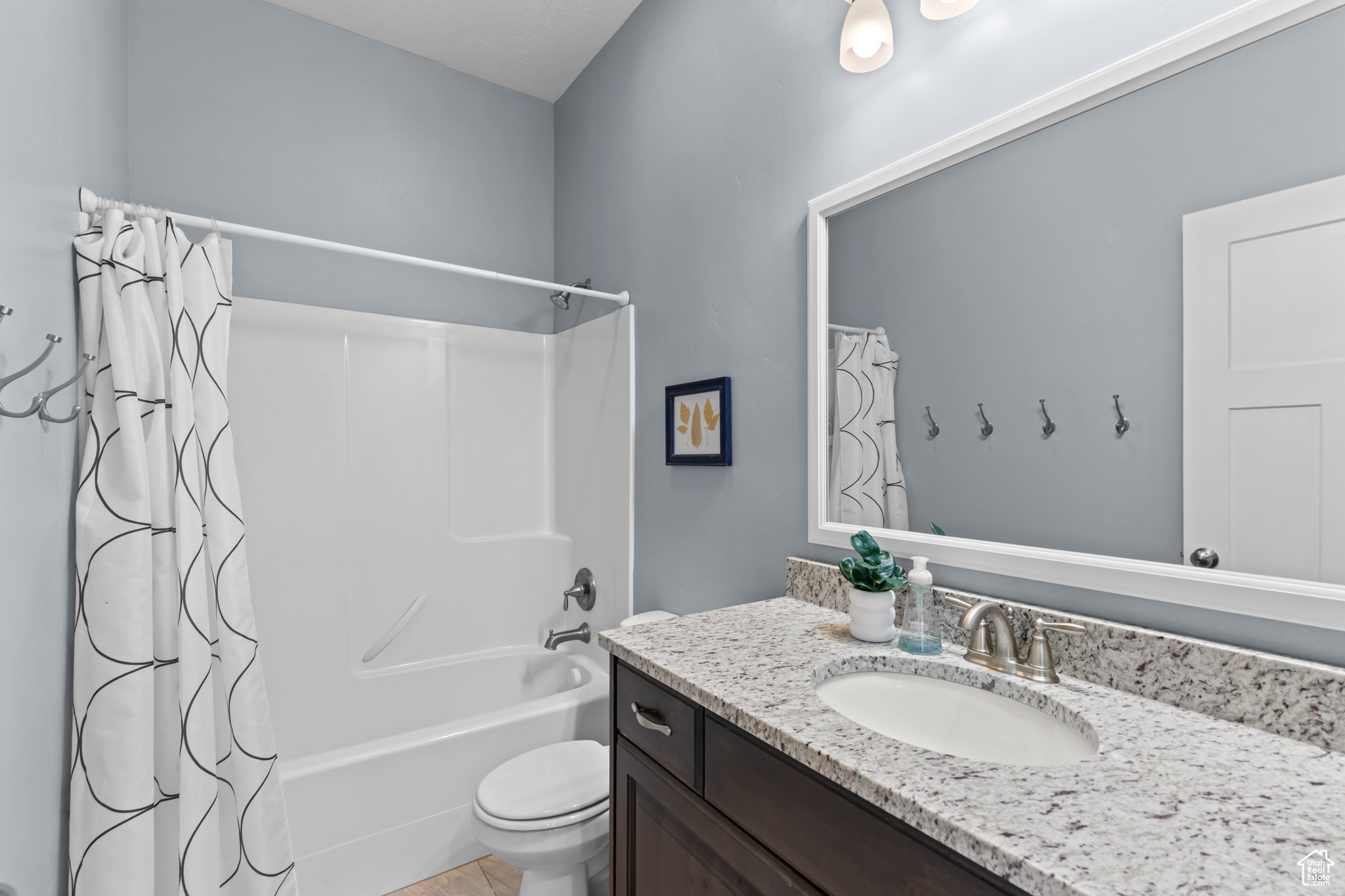 SWEETWATER PARK SUB 5 LOT 27 - Residential