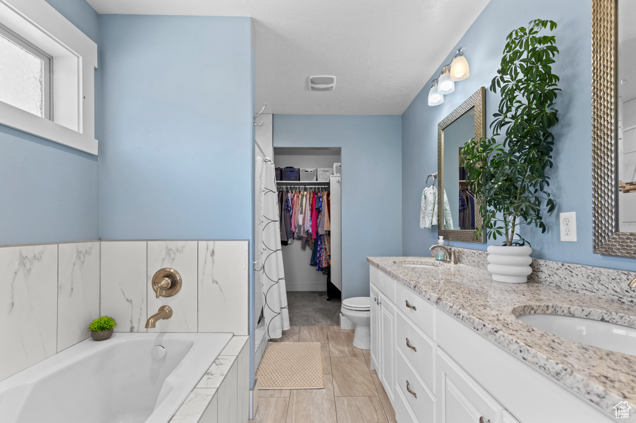 SWEETWATER PARK SUB 5 LOT 27 - Residential