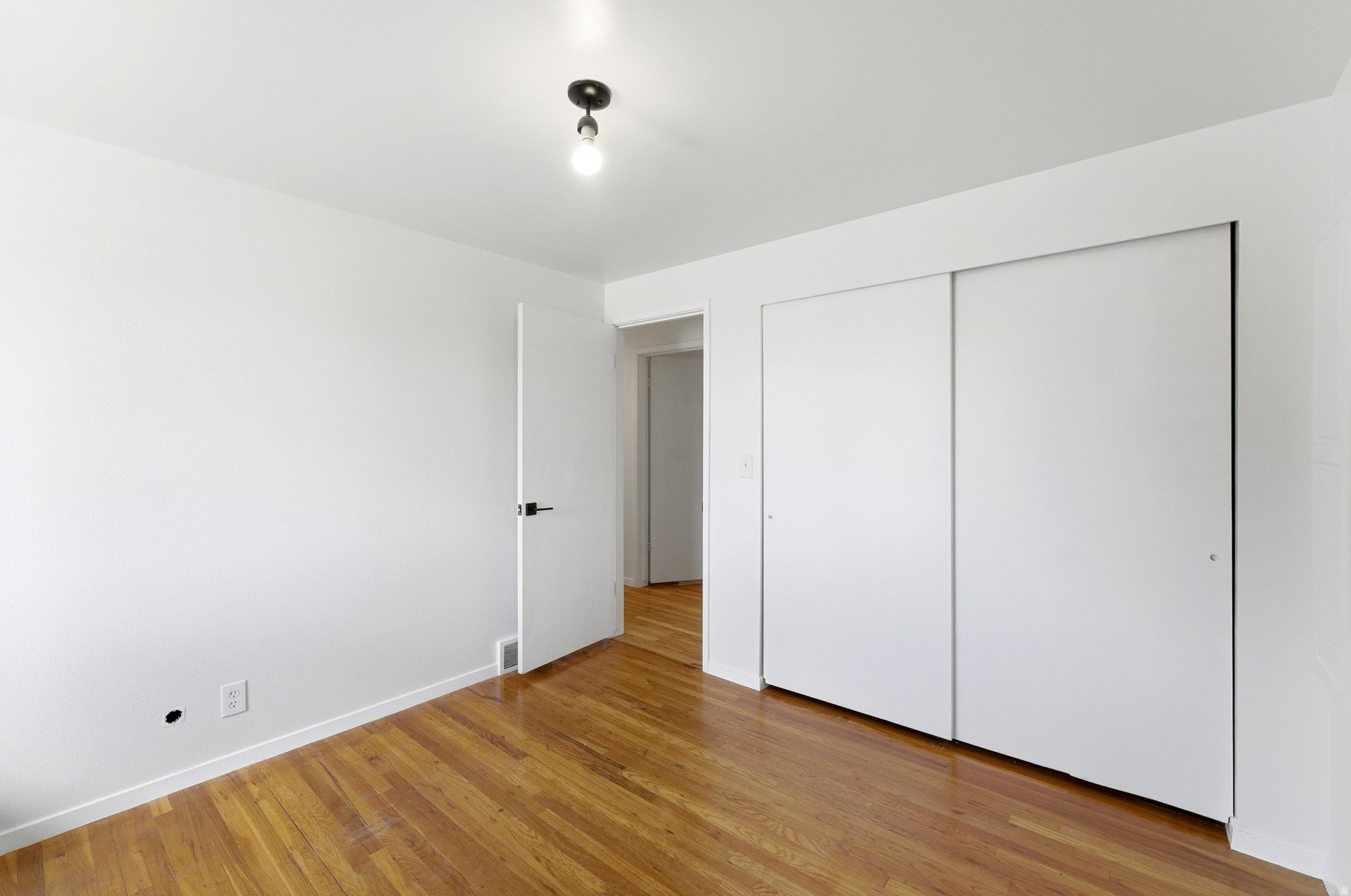 OAKVISTA PARK - Residential