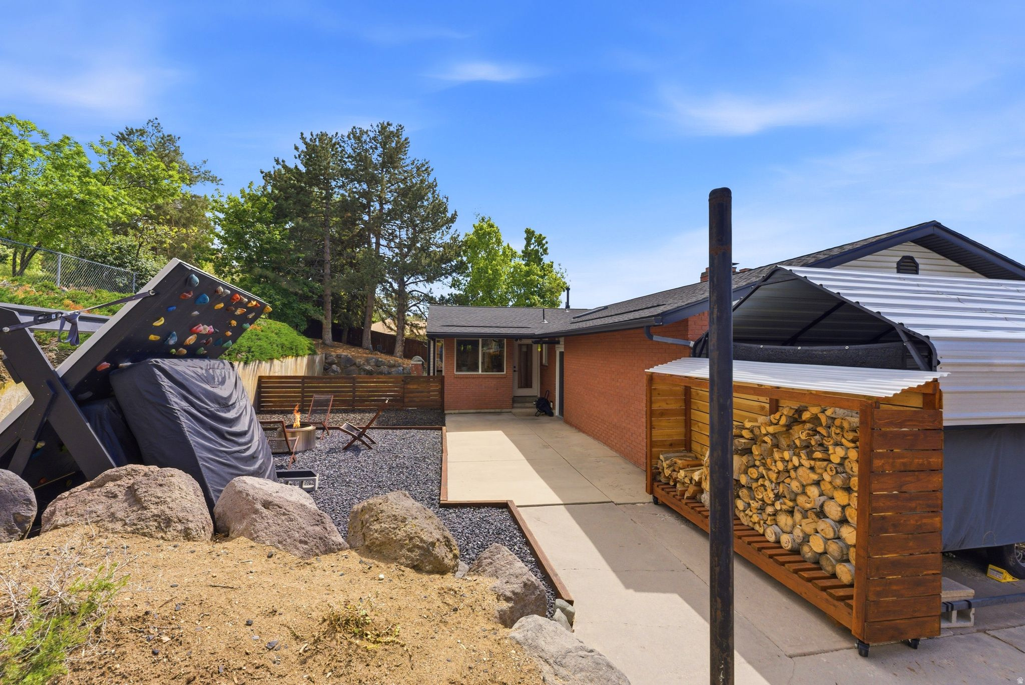 OAKVISTA PARK - Residential