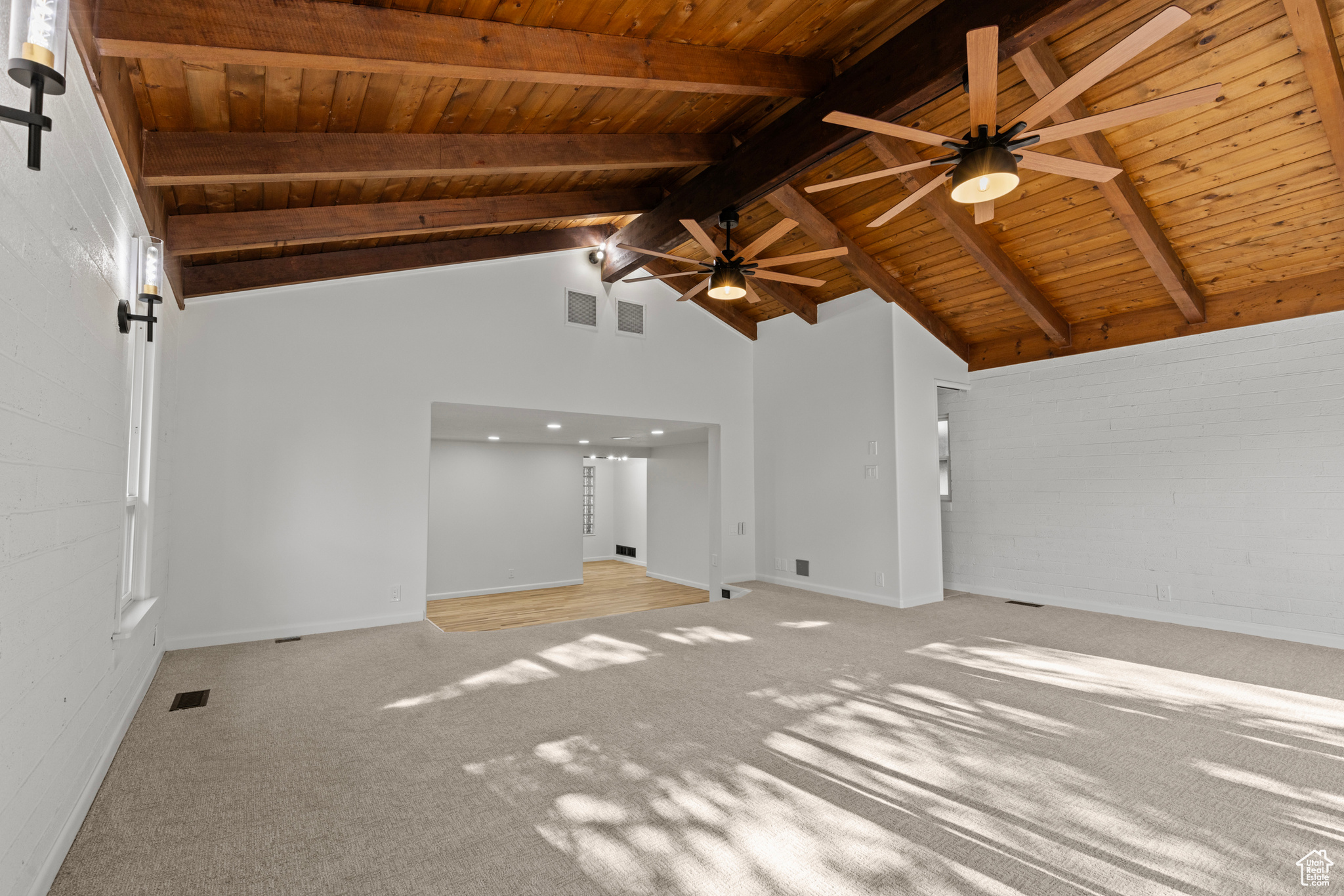 UPLAND TERRA - Residential